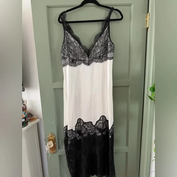 Zara White Satin Slip Dress with Black Lace Trim - Picture 3 of 5